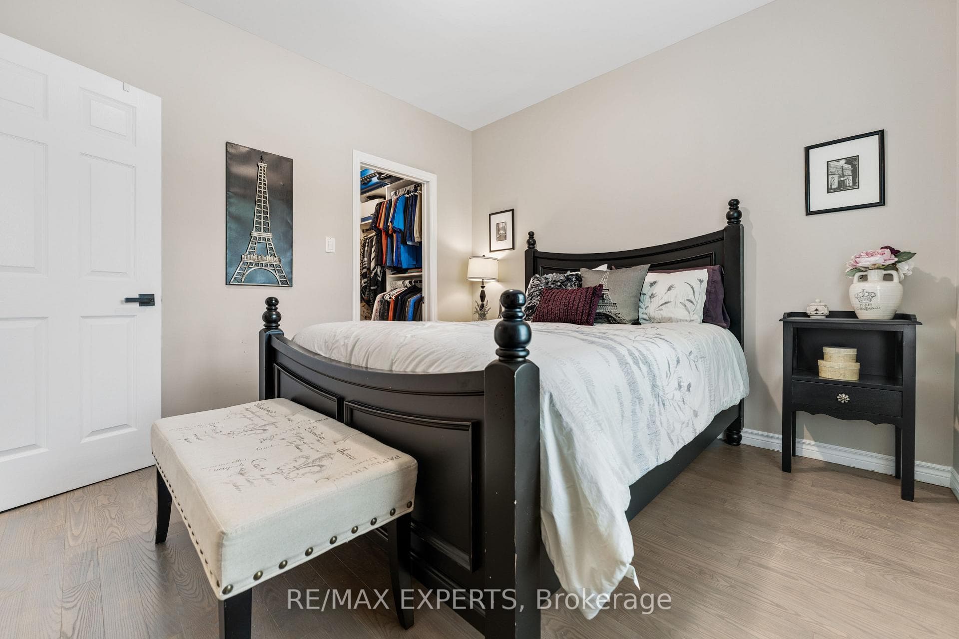 608 Simcoe Street Unit 19 photo 19