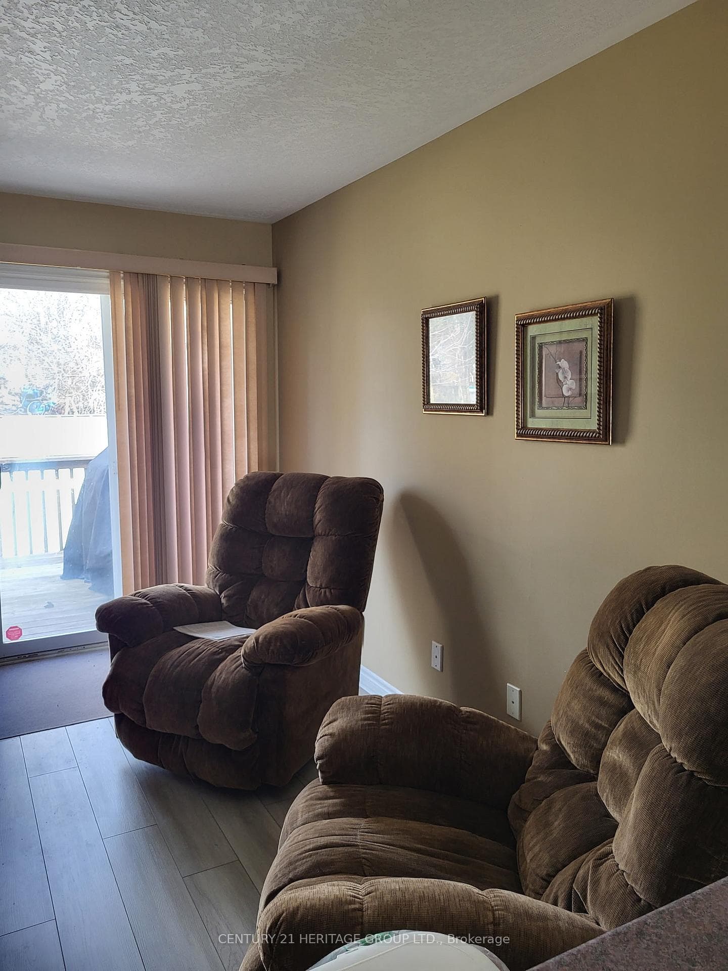 71 Finch Drive photo 8