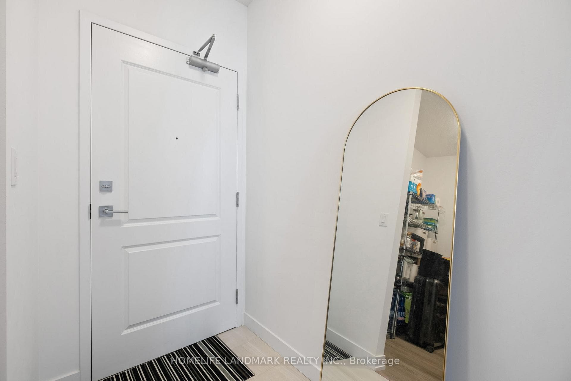 450 Dundas Street Unit 906 photo 19