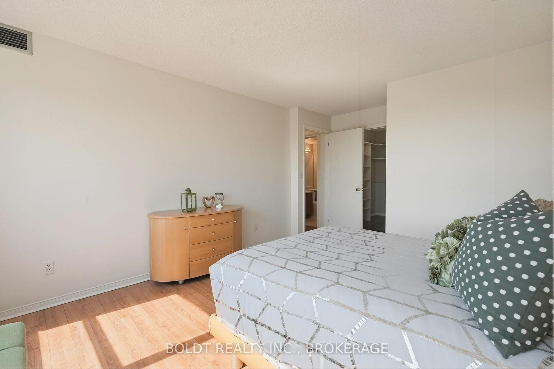3 Towering Heights Boulevard Unit 702 photo 26