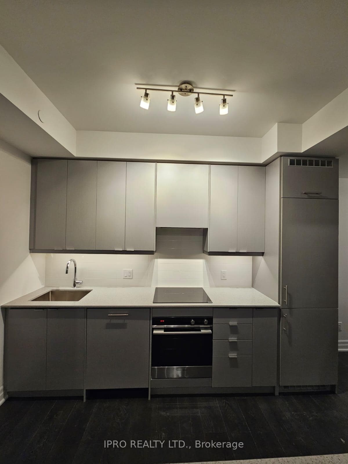 30 Elm Drive Unit 1704 photo 1