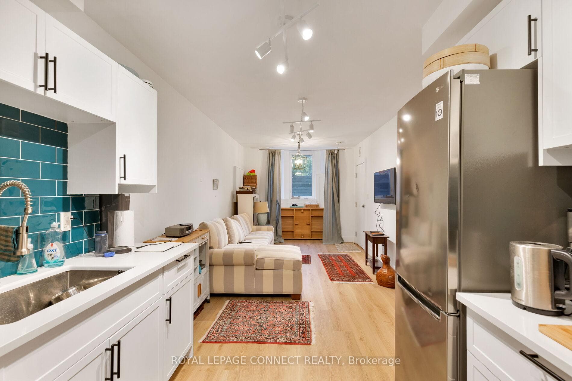 16 Rosemount Avenue photo 42