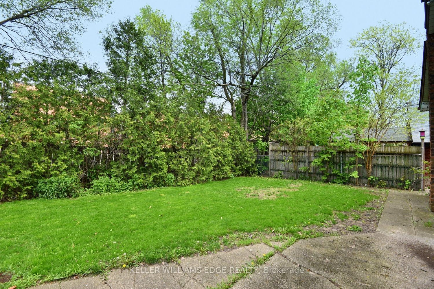 25 Hardale Crescent photo 29