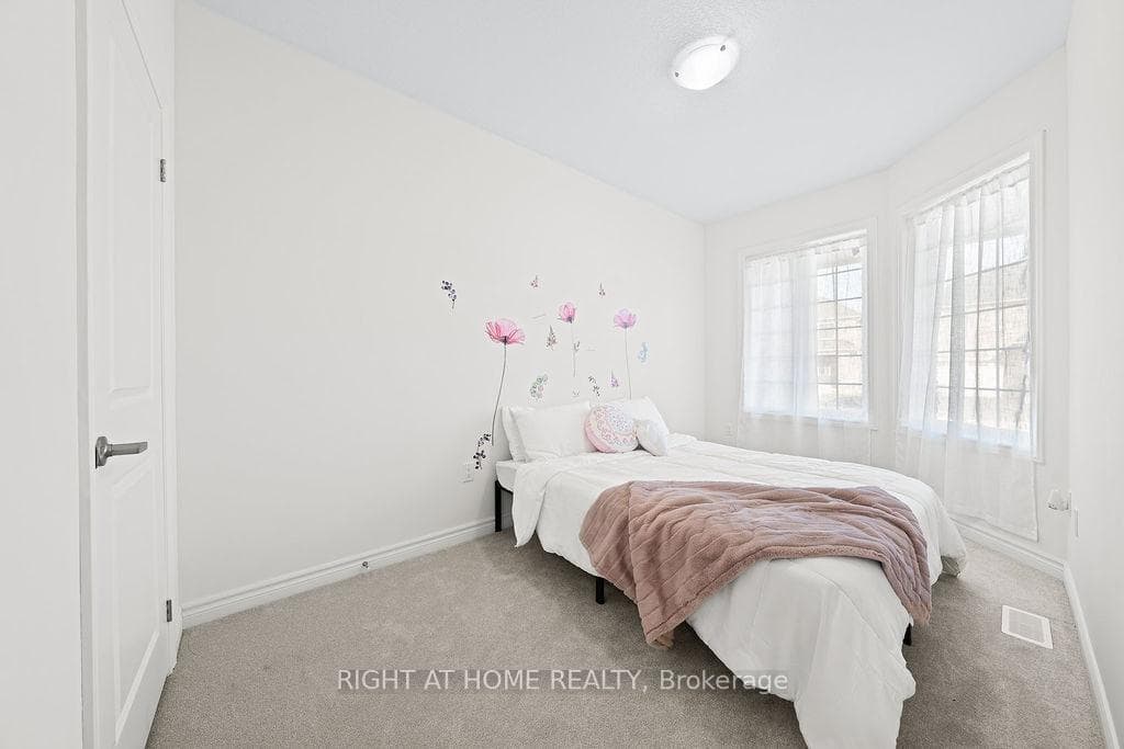 17 Harwood Street photo 9