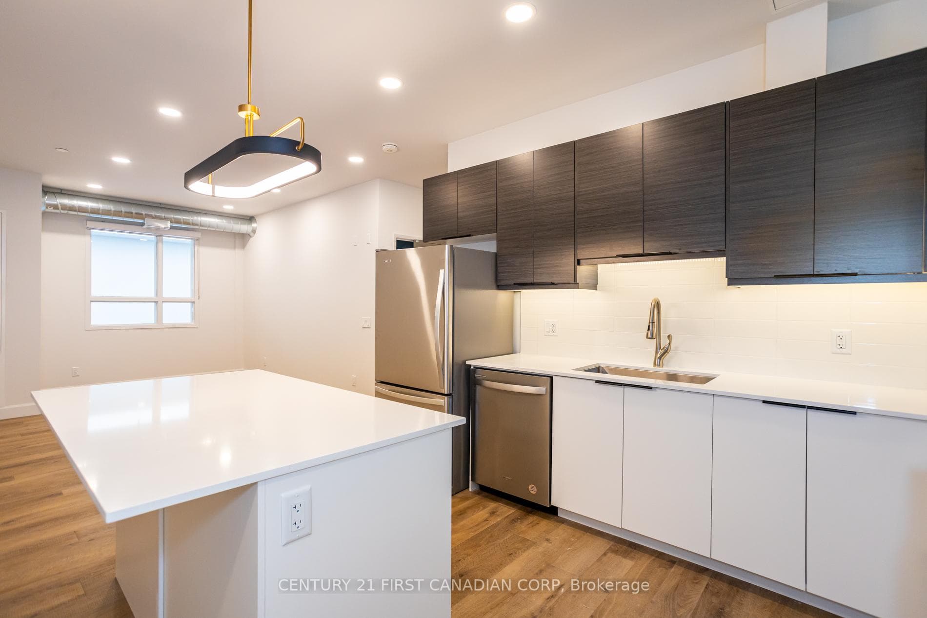 228 Mcconnell Street Unit 210 photo 23