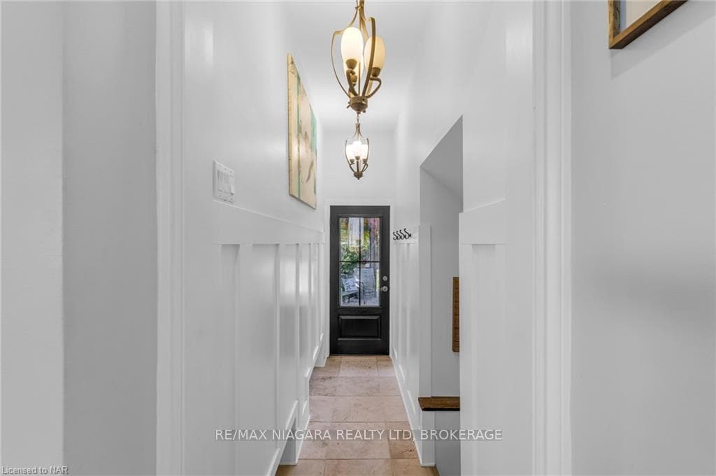 6797 GLENGARY Street photo 5