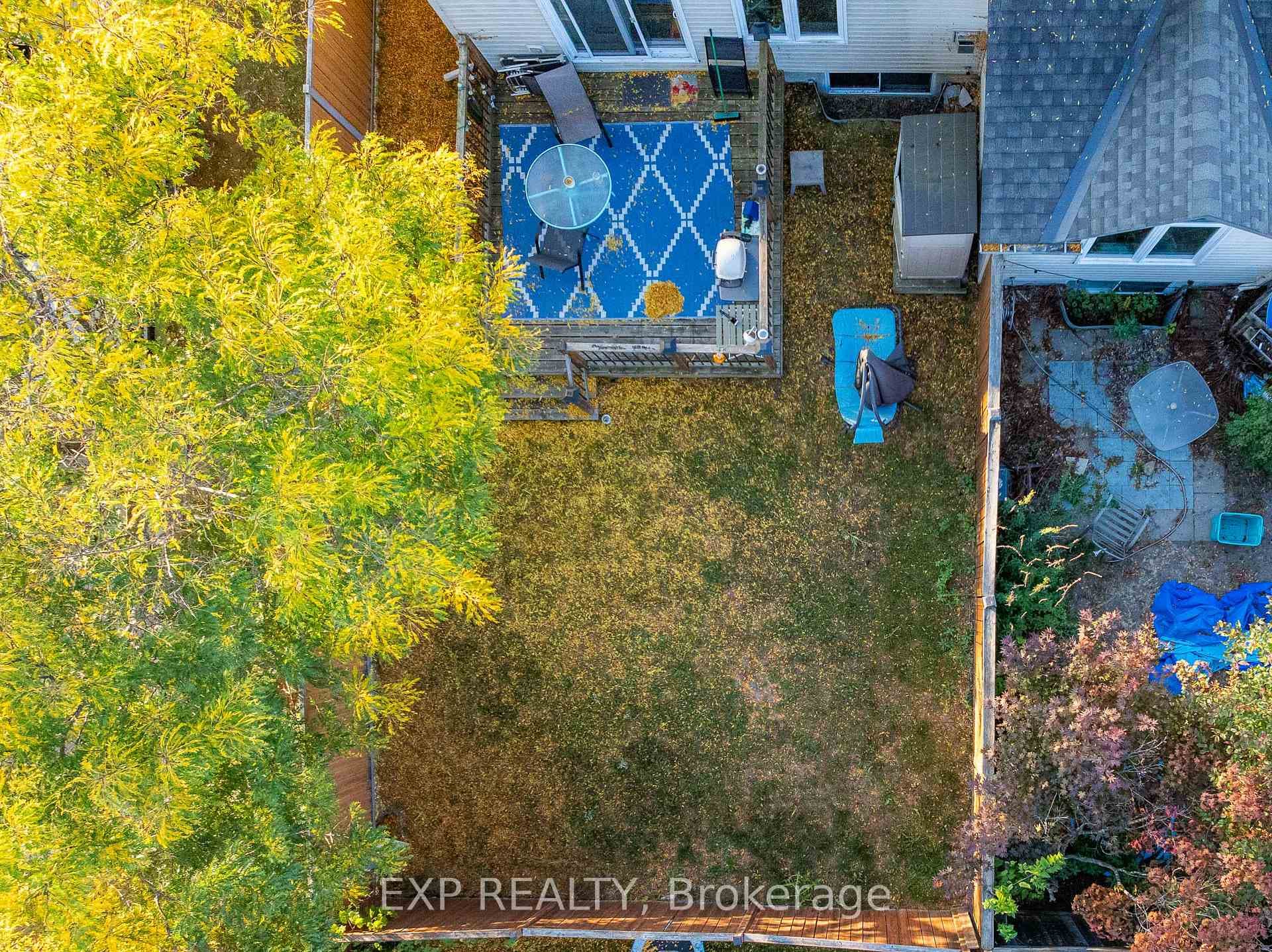 140 Whetstone Crescent photo 37