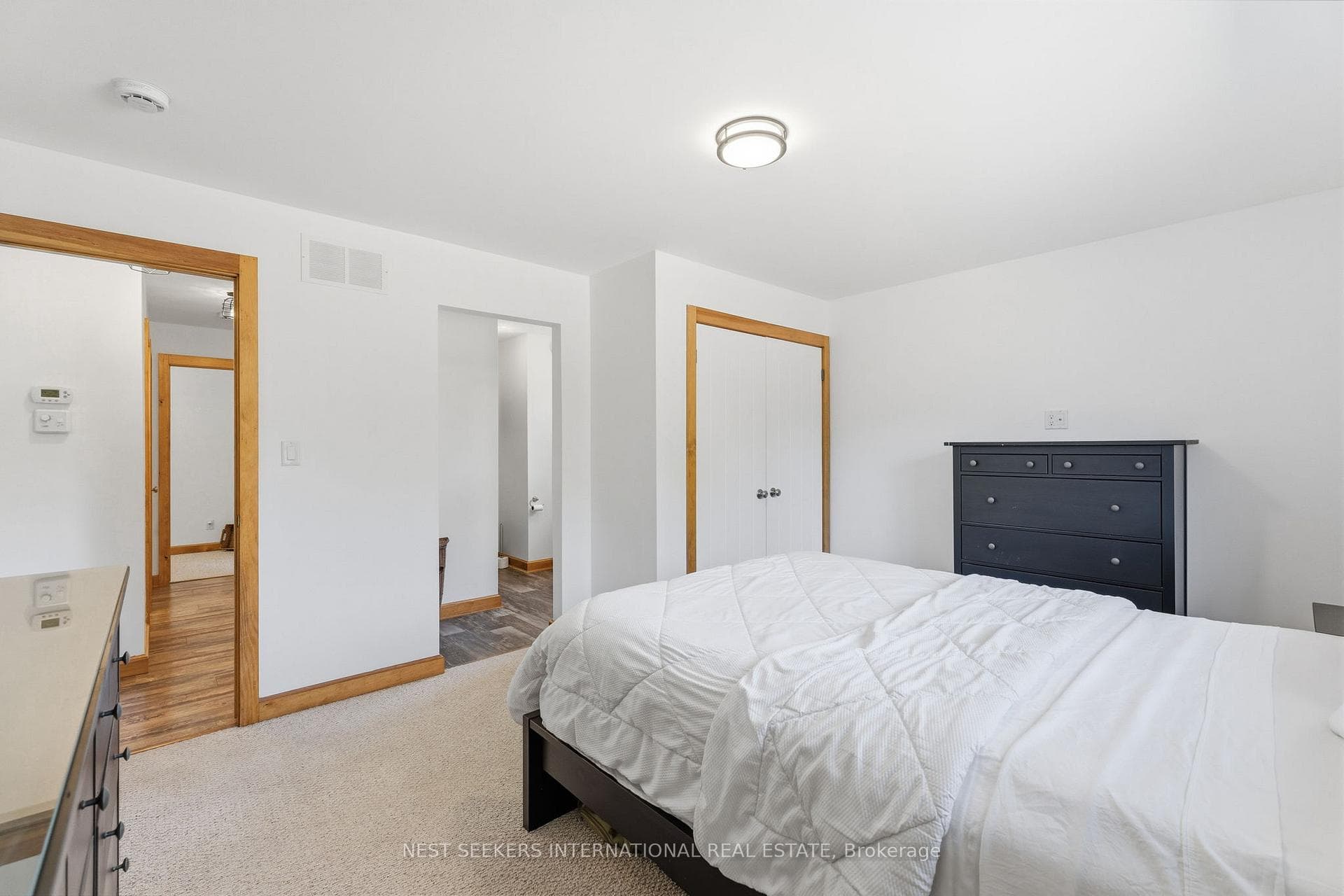 3184 Ravenscliffe Road photo 11