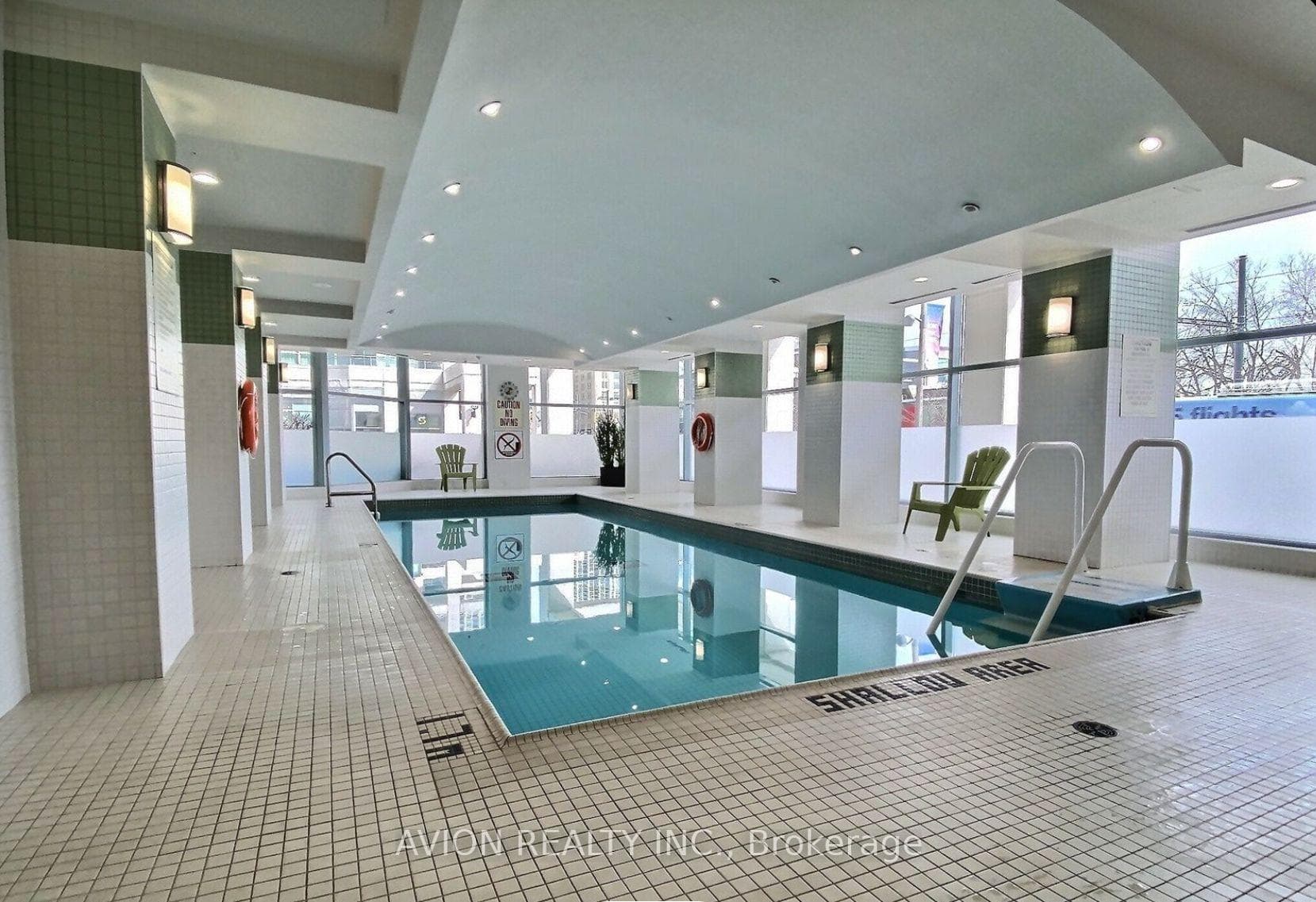 230 Queens Quay Unit 1526 photo 20