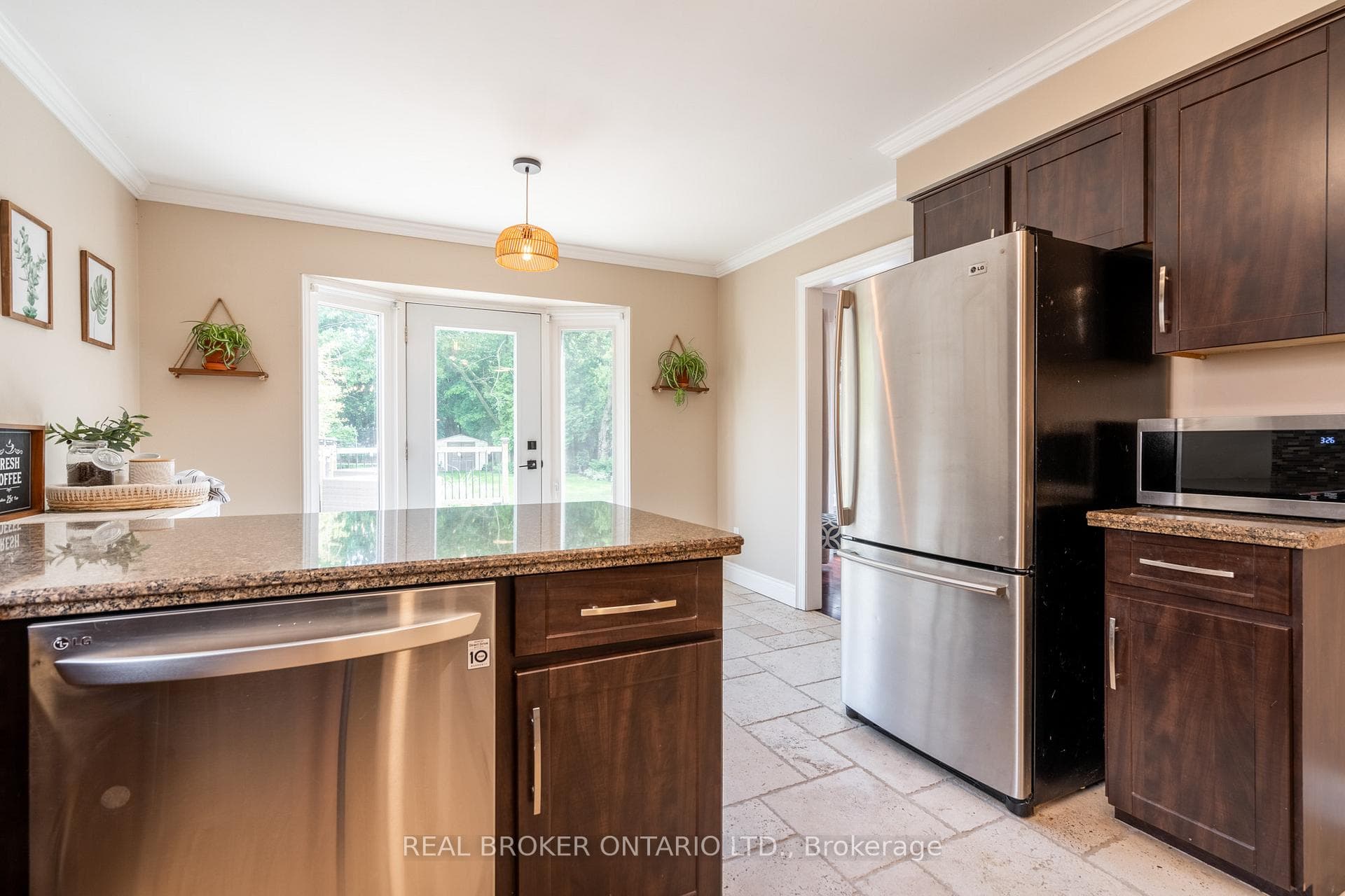 6 Forestview Drive photo 15