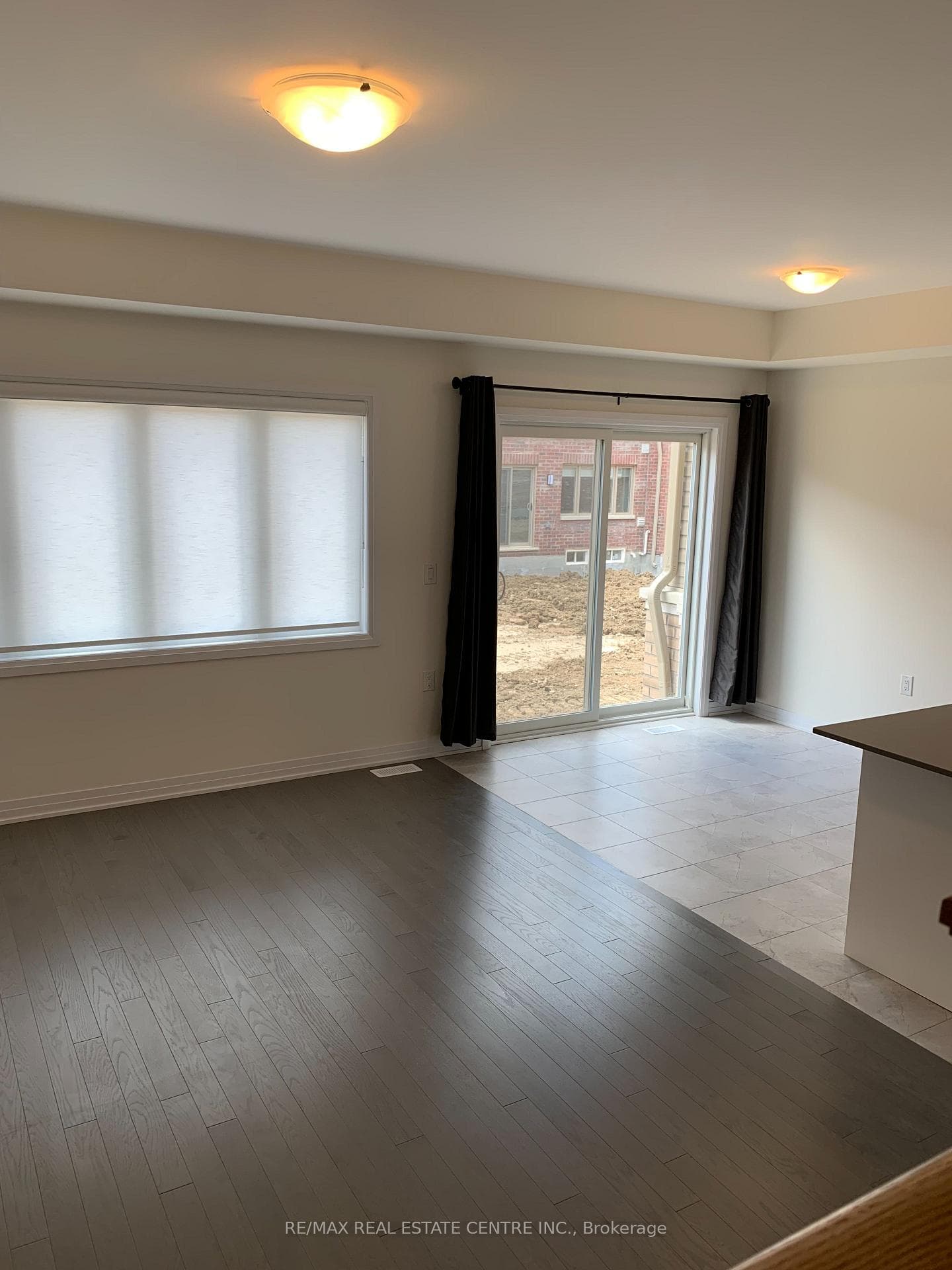 426 Adelaide Street photo 26