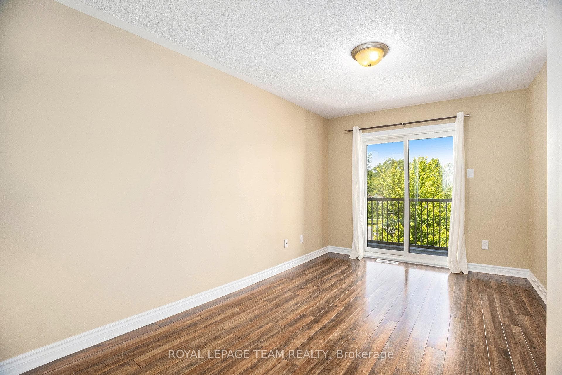 283 Titanium Private Unit B photo 9