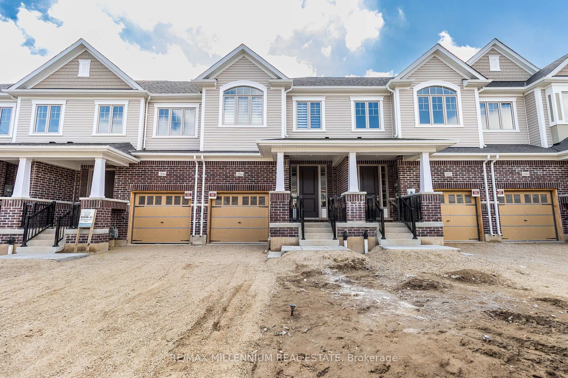 204 Broadacre Drive photo 2