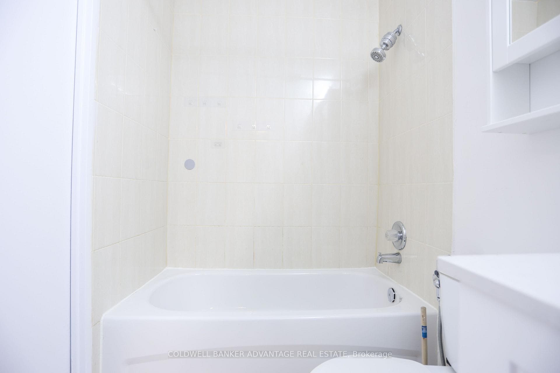 3025 The Credit Woodlands Drive Unit 211 photo 18
