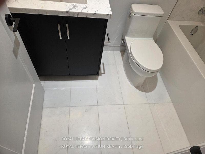 505 Glencairn Avenue Unit 206 photo 11