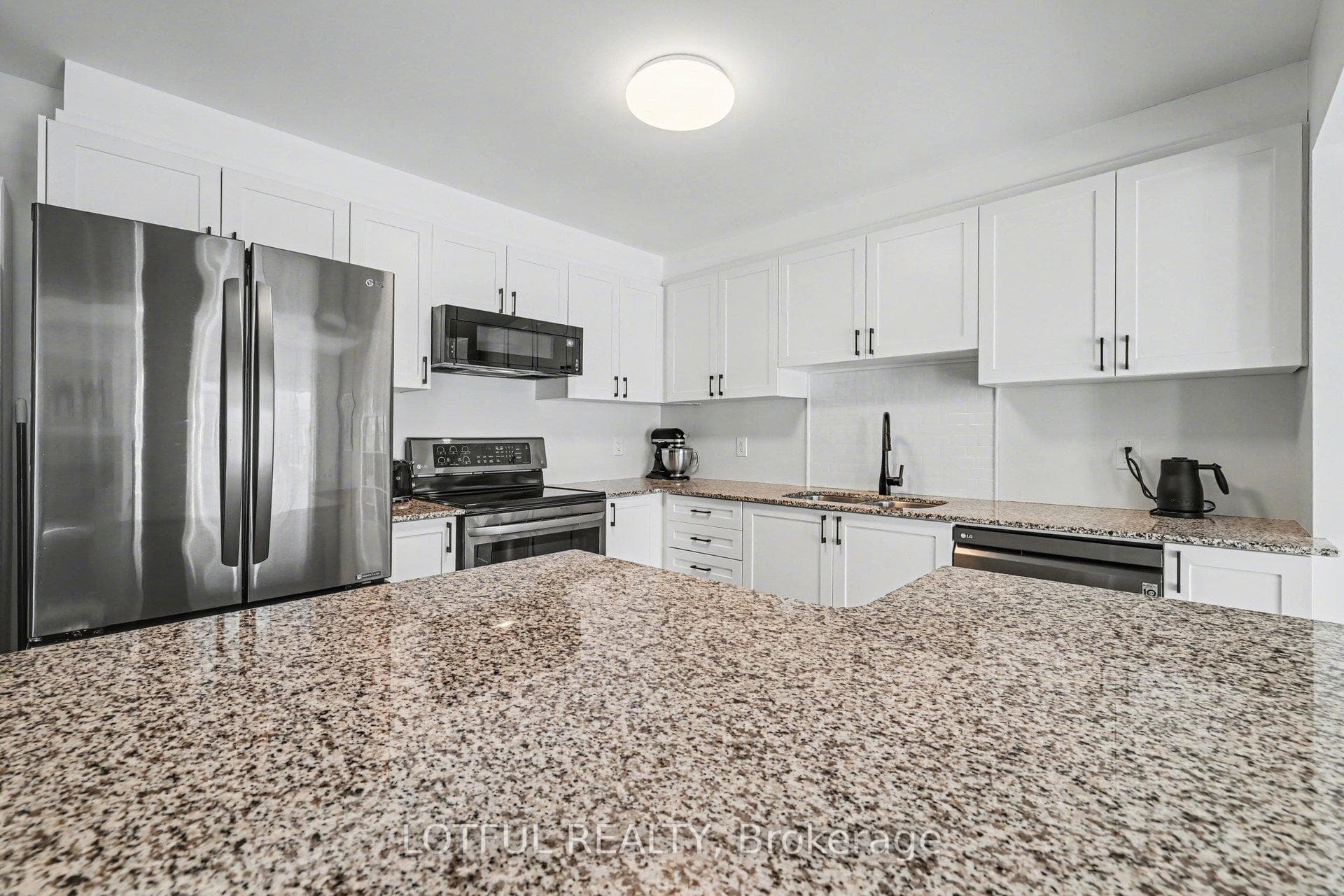 521 Foxlight Circle photo 14
