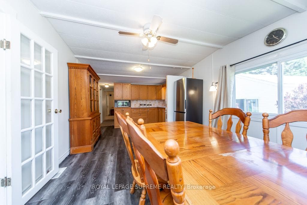 285 Crydermans Side Road Unit 408 photo 16