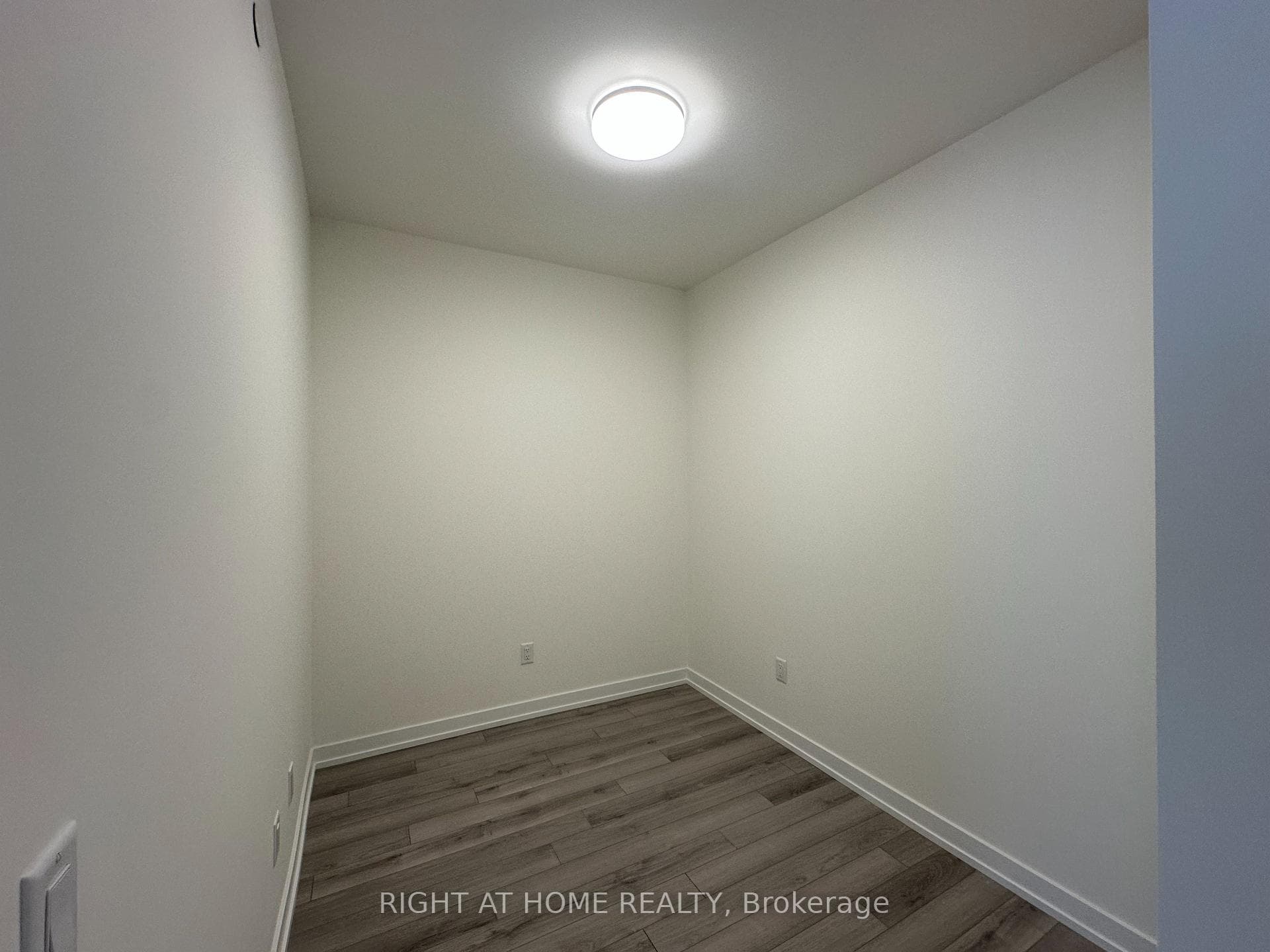89 CHURCH Street Unit 3102 photo 4
