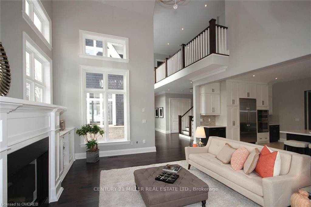2308 BELYEA Street photo 5