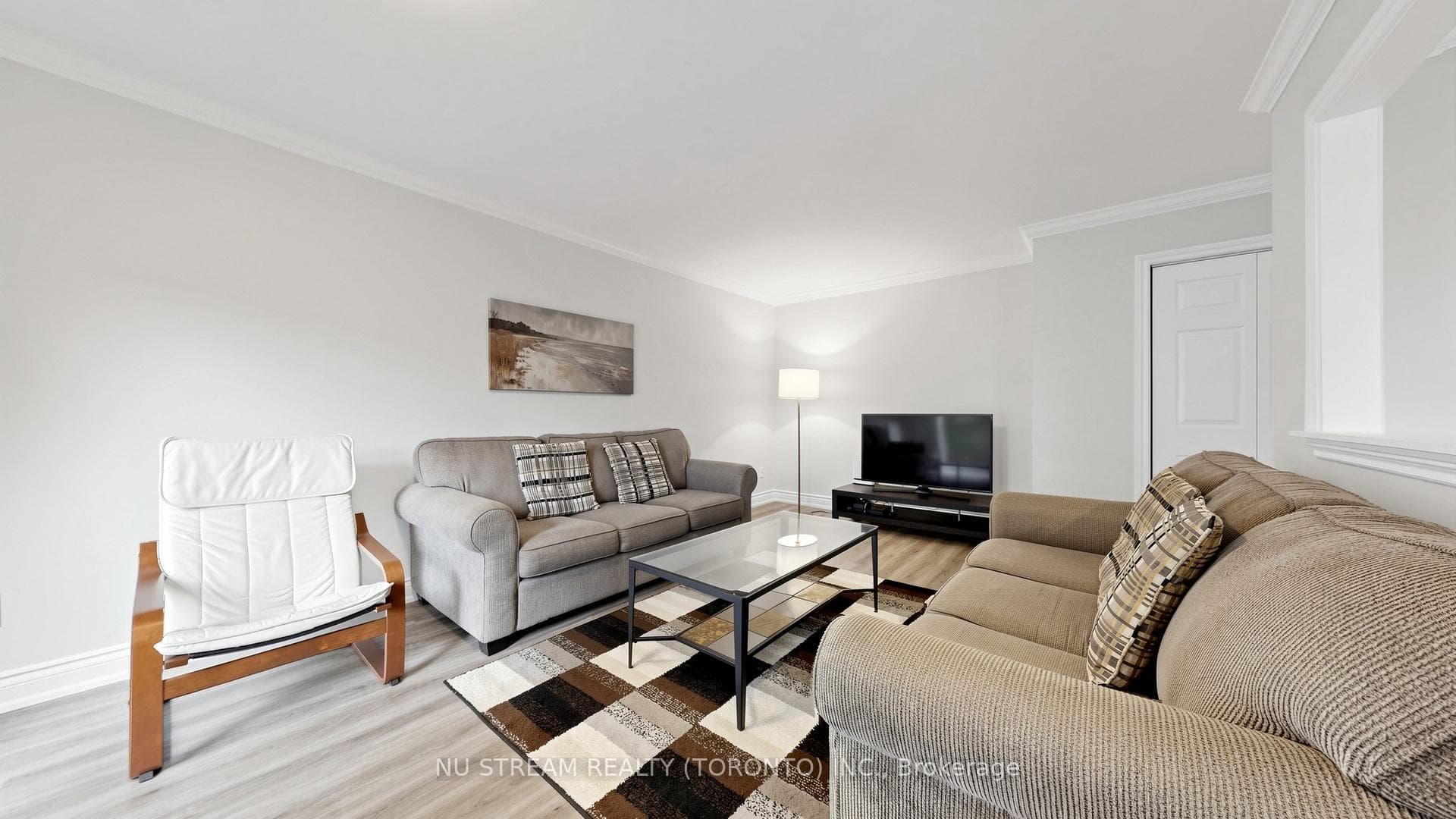 17 Newlands Avenue photo 8