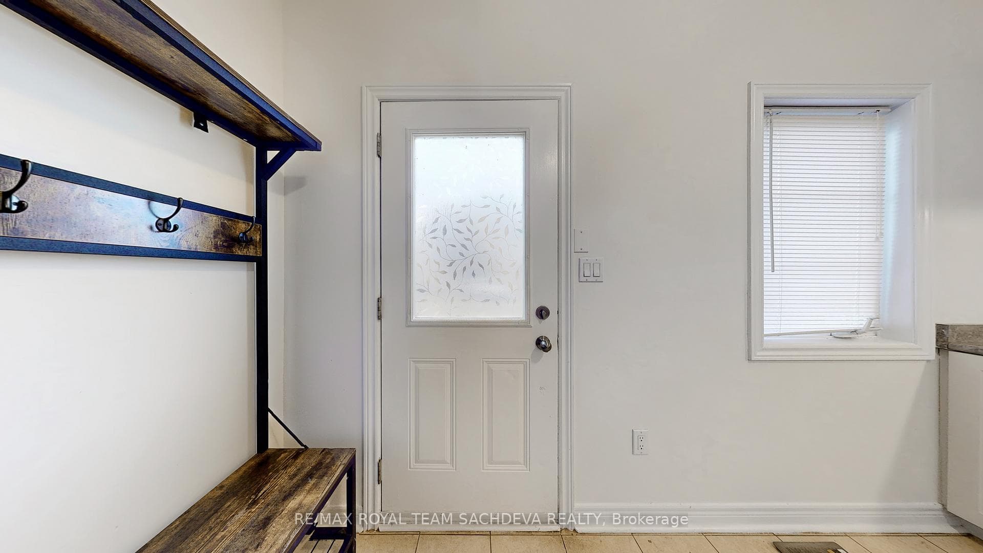 4262 Kingston Road Unit Upper photo 13