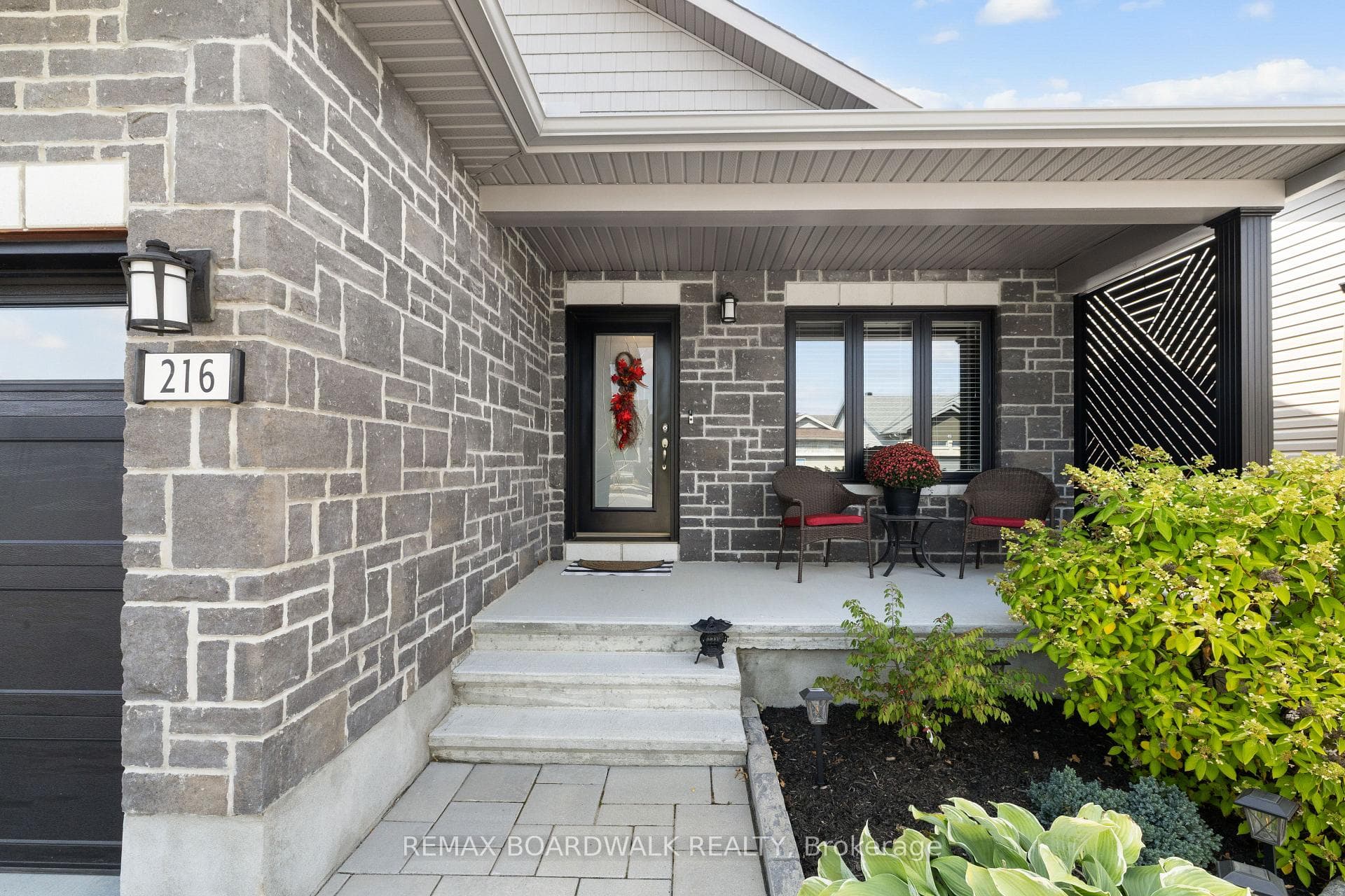 216 Mckenny Street photo 3