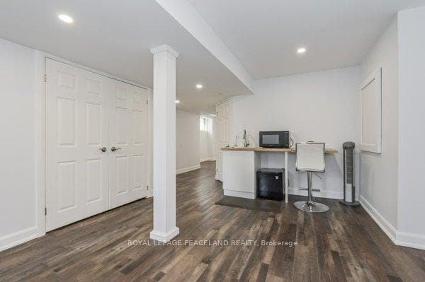 168 Courtney Street photo 28