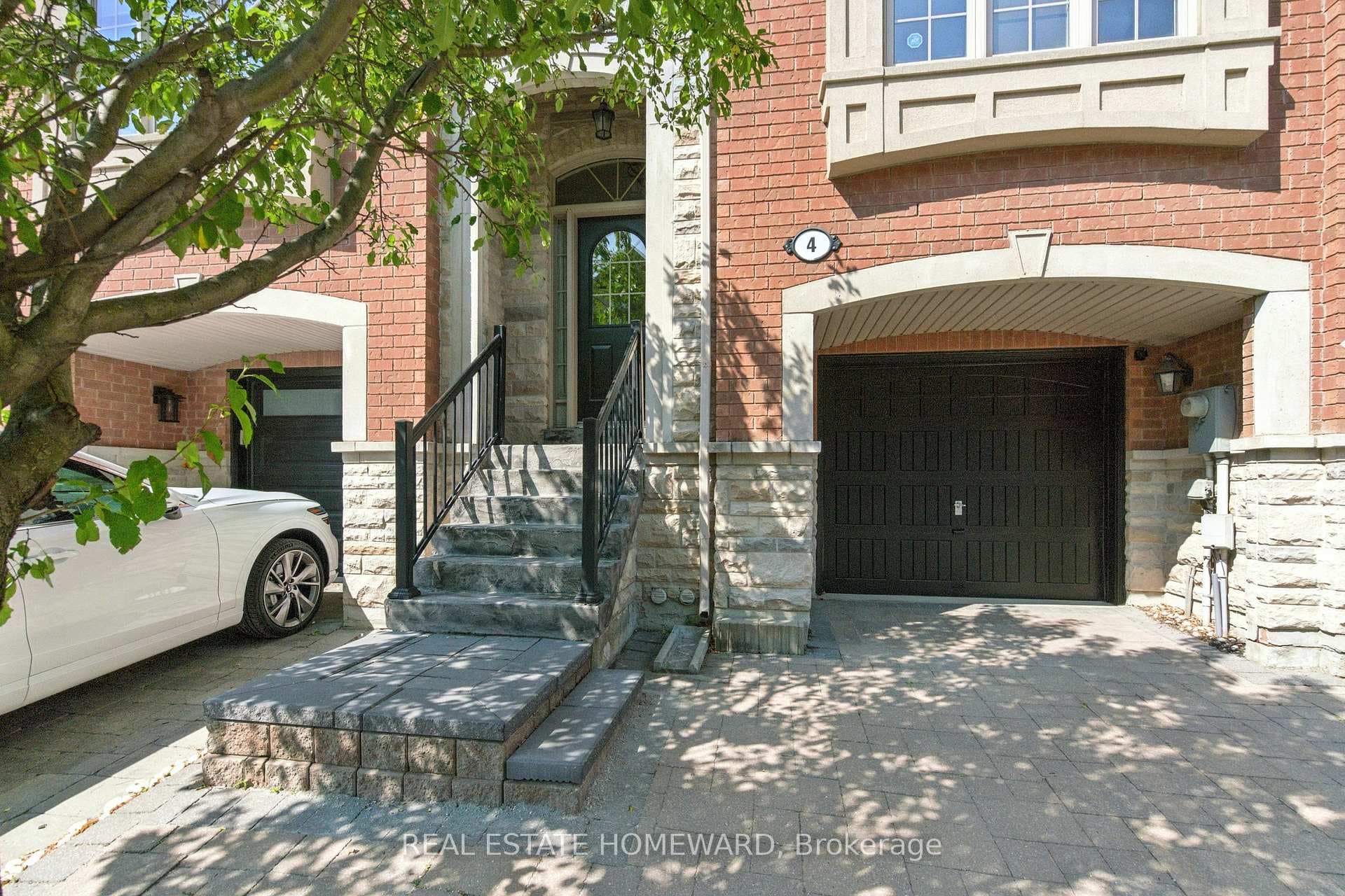 4 Isaac Devins Avenue photo 1