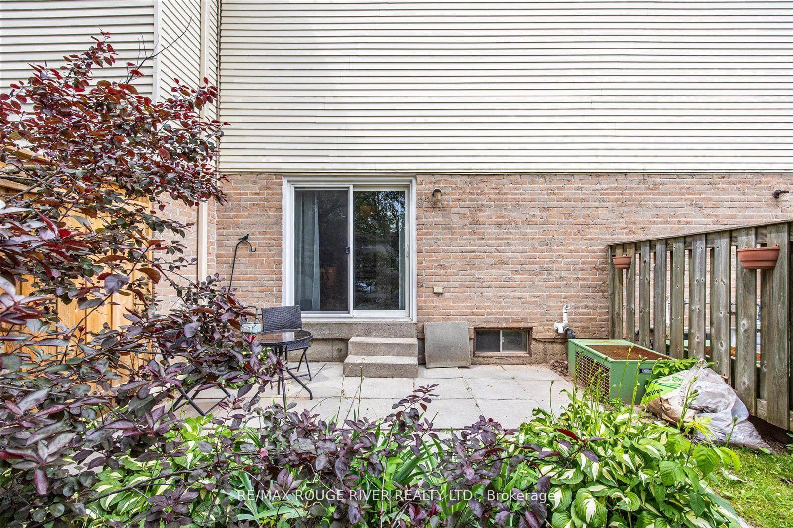 1133 Ritson Road Unit 44 photo 33
