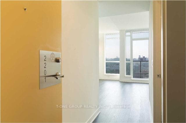 30 Nelson Street Unit 2201 photo 1