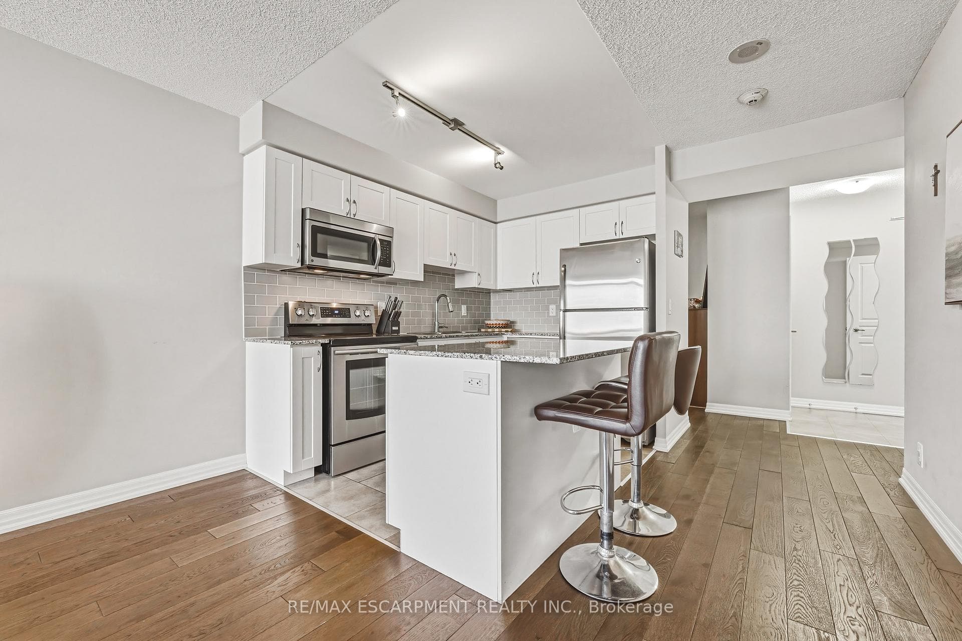 1940 Ironstone Drive Unit 610 photo 5