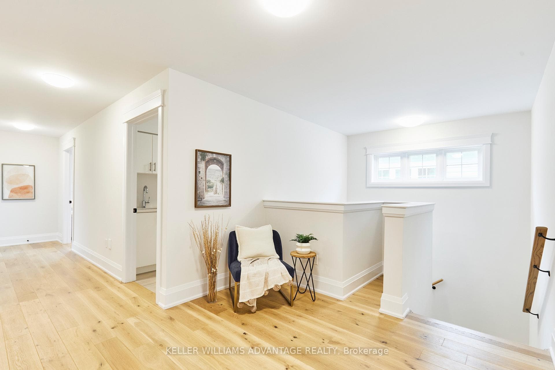 517 Clayton Avenue photo 19