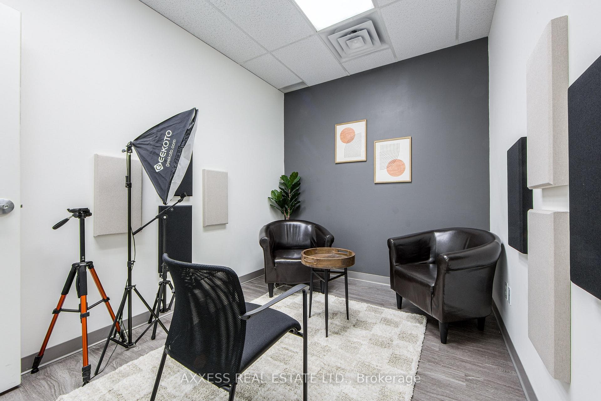 30 Eglinton Avenue Unit 400 photo 14
