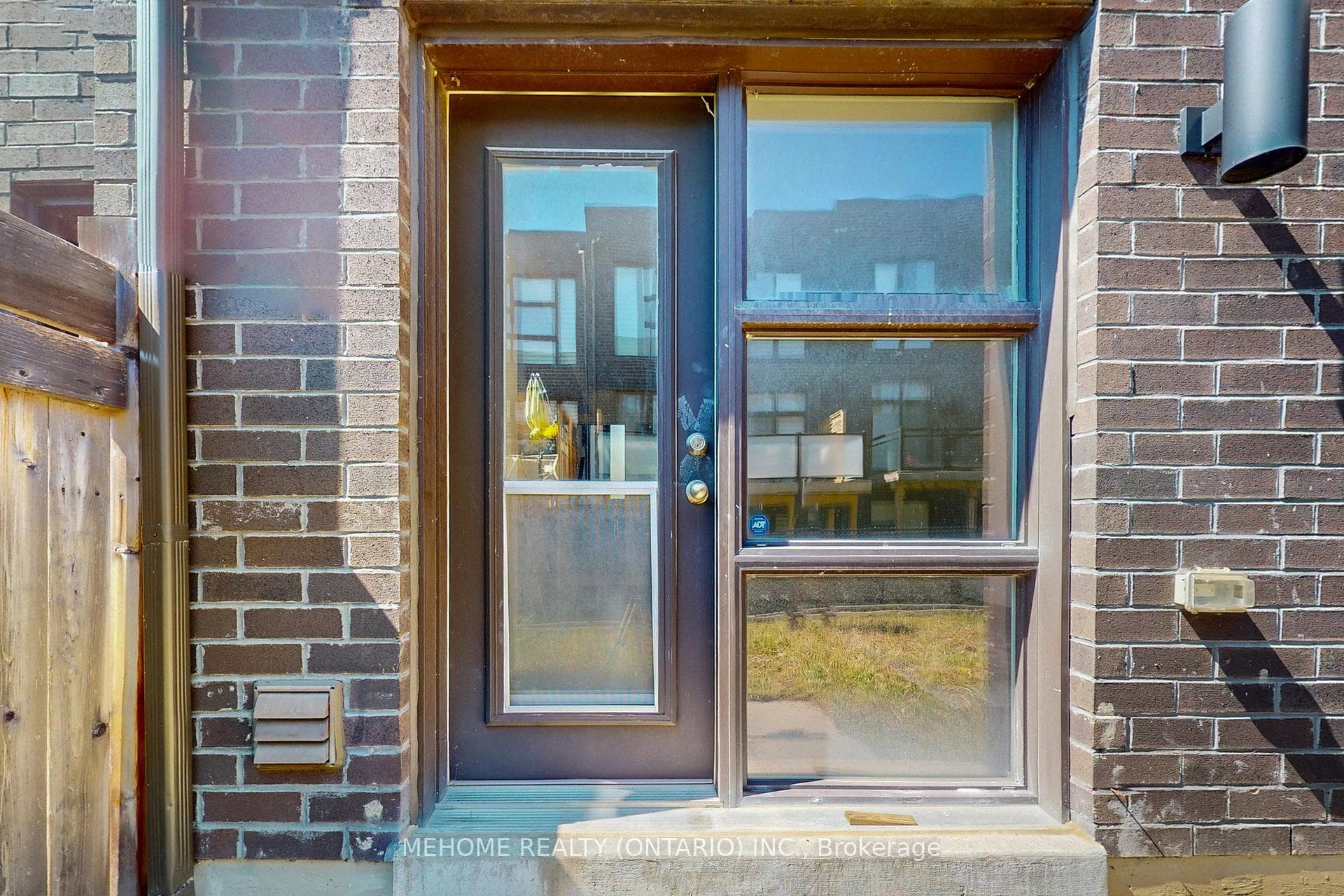 8 Cambray Road photo 36