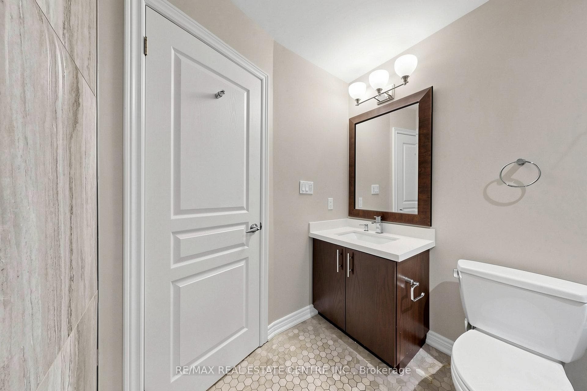 362 Plains Road Unit 17 photo 29