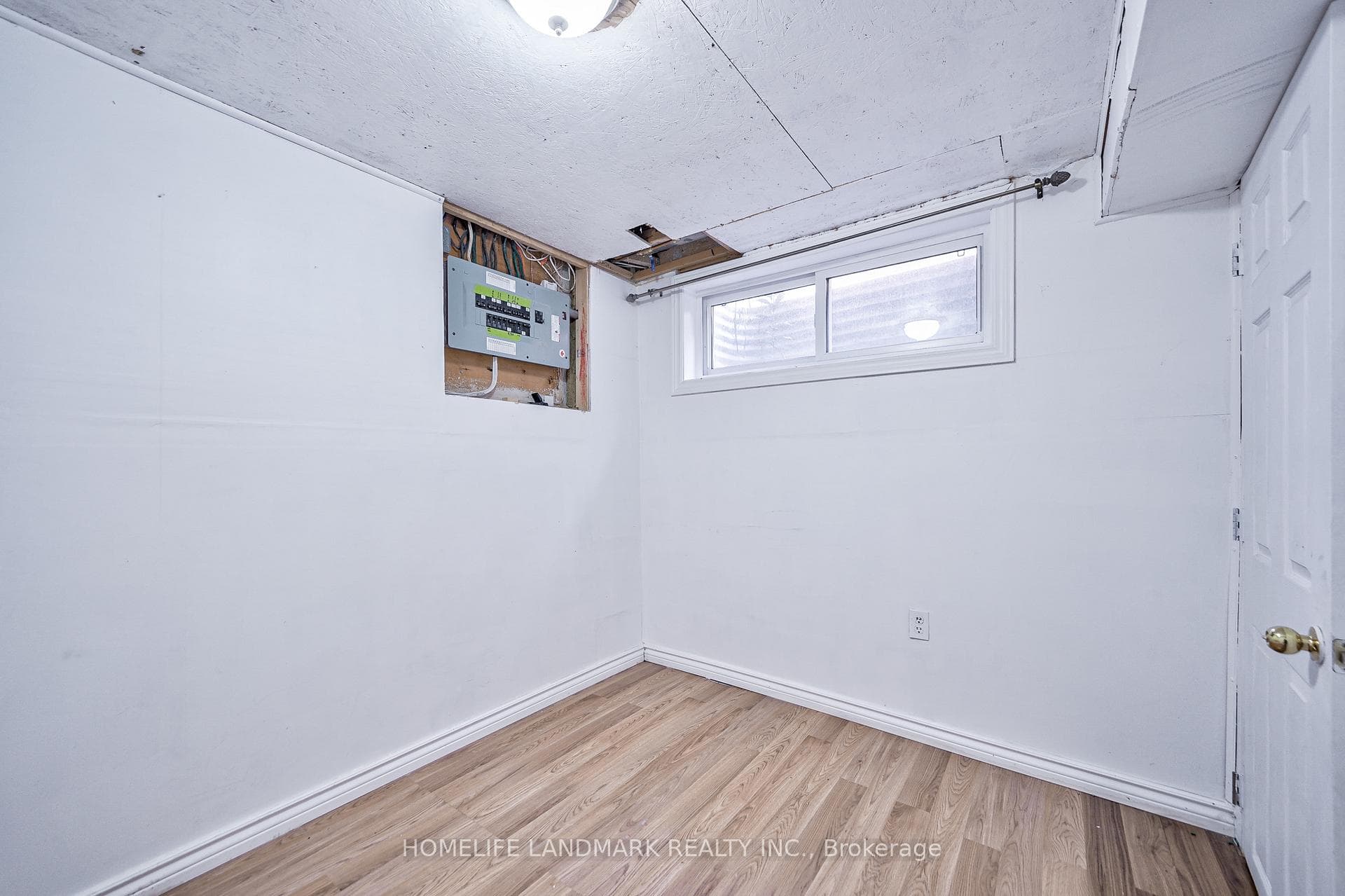 215 Mississauga Valley Boulevard Unit 113 photo 36