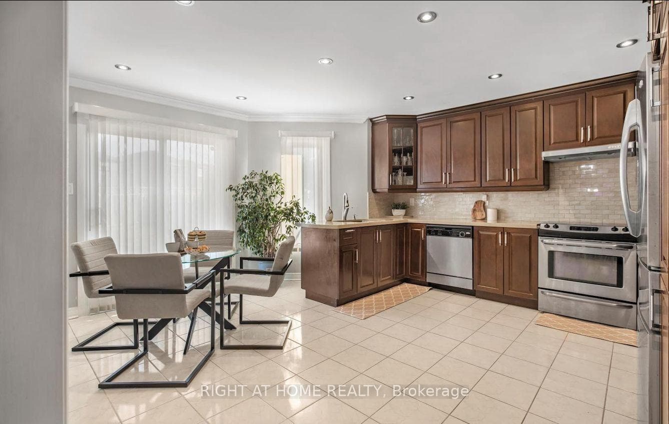 27 Ringwood Drive photo 8