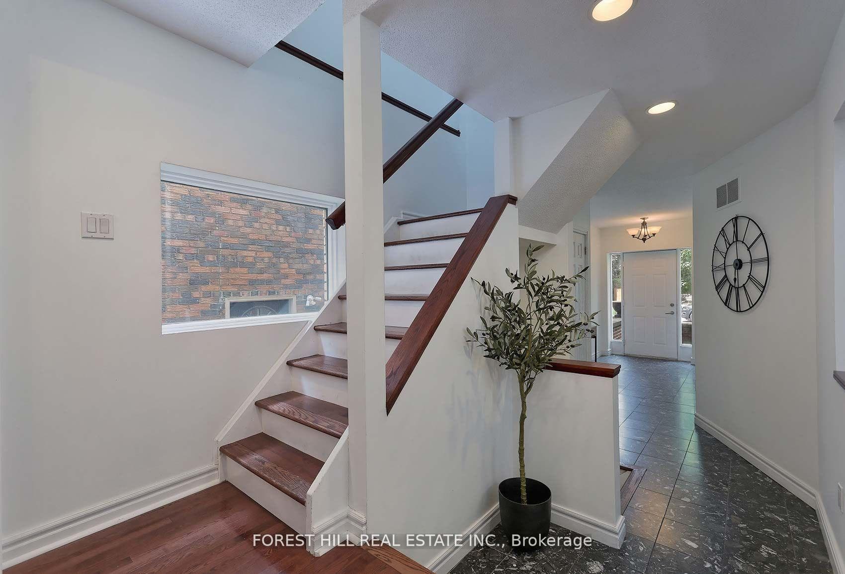 207 St. Germain Avenue photo 18