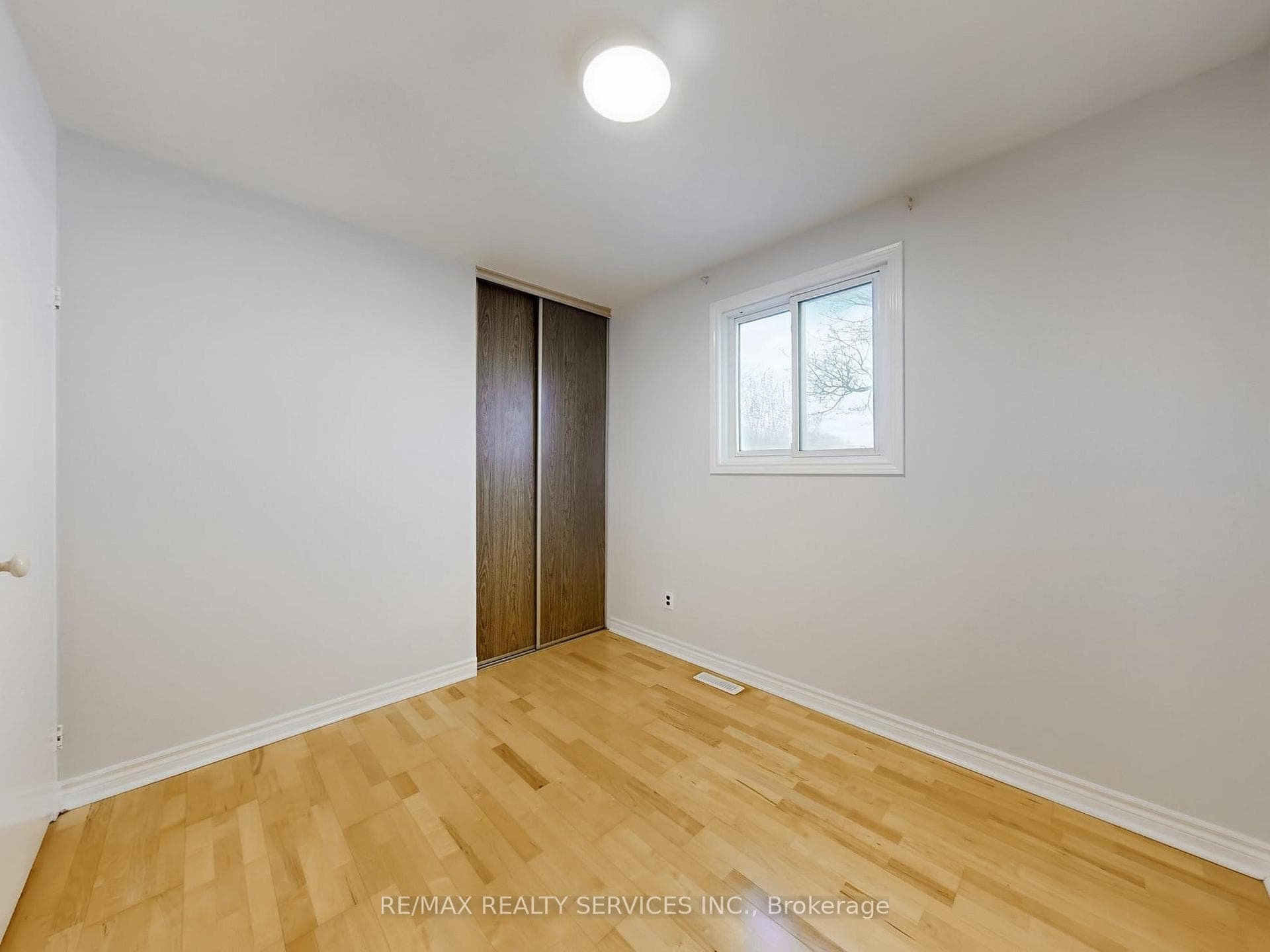 9 Glenridge Road photo 36