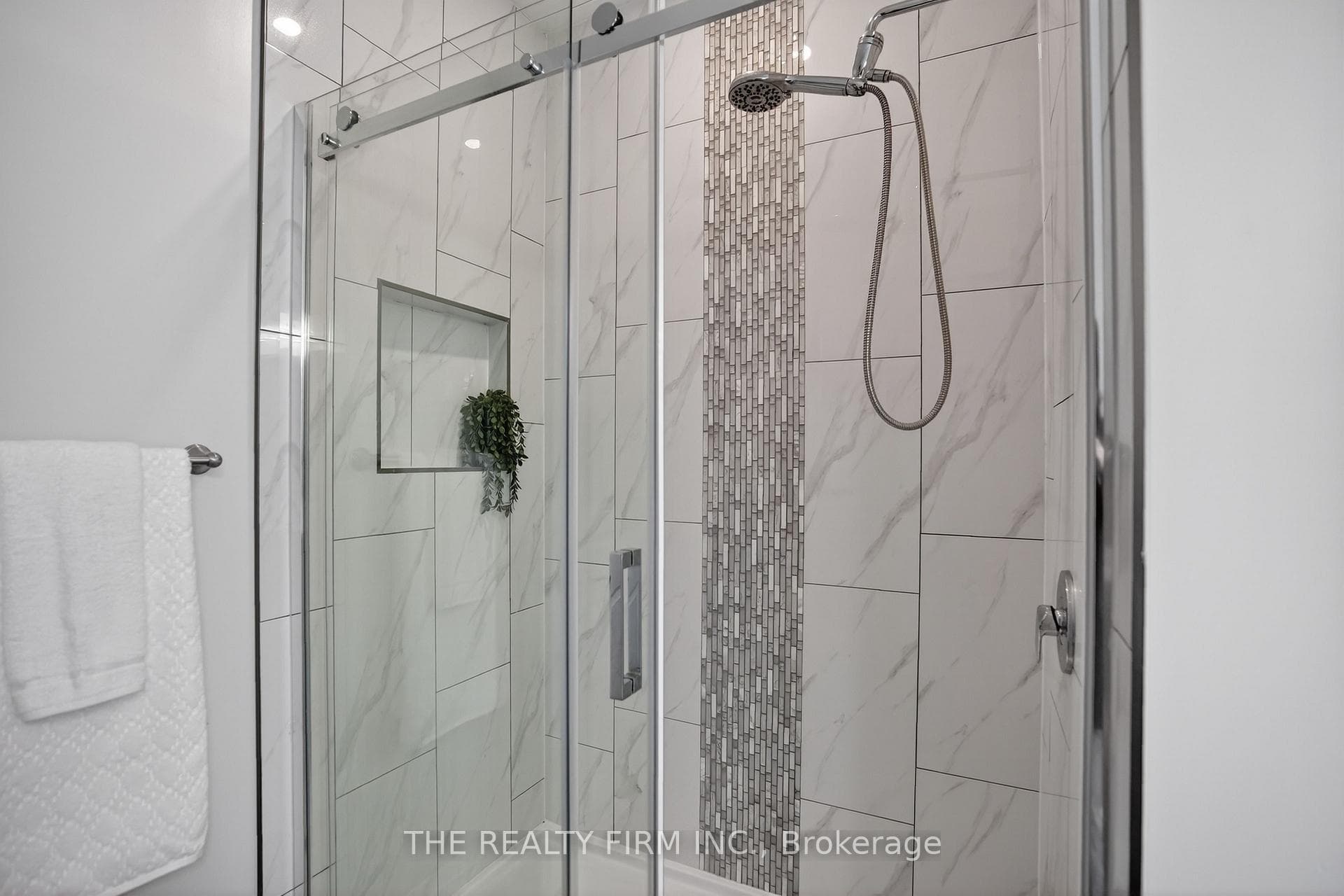 Walk in glass shower