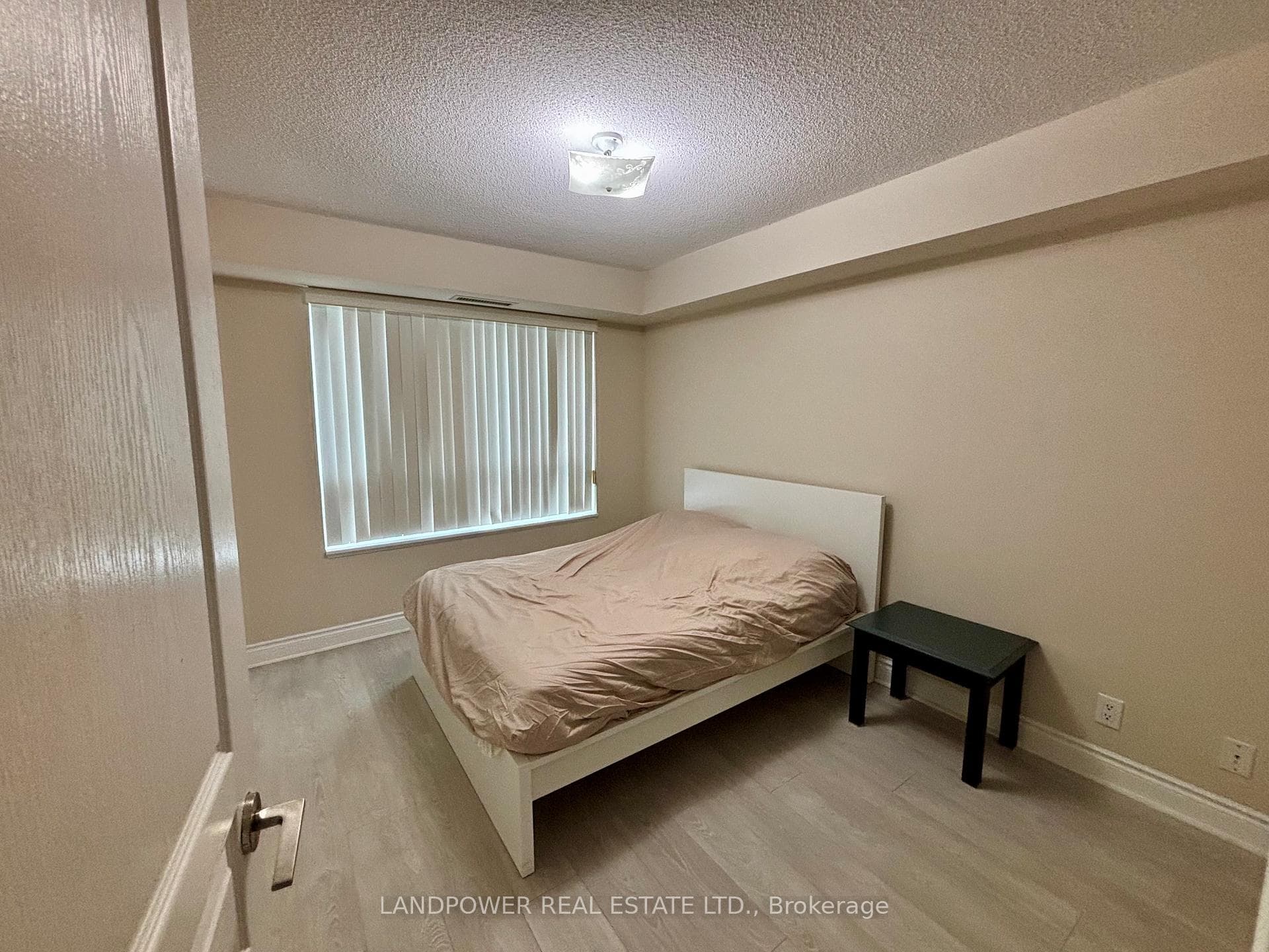55 South Town Center Boulevard Unit 1010 photo 5