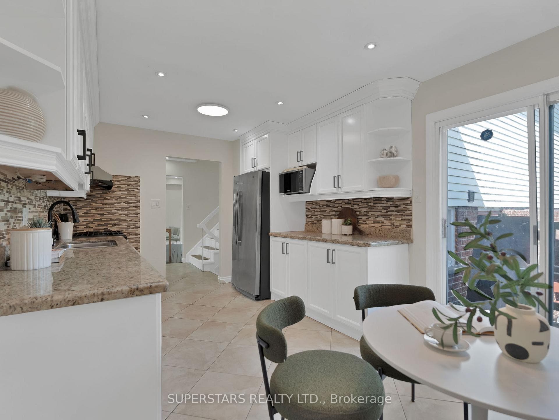 62 Rainbow Ridge Avenue photo 8