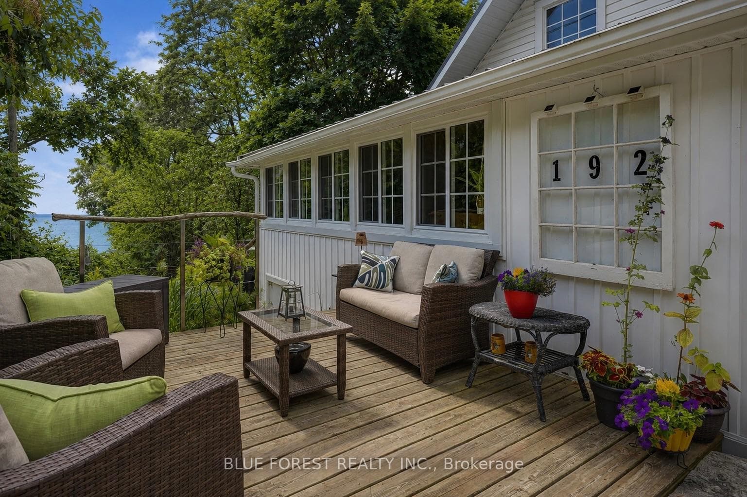 192 MITCHELL Street photo 27
