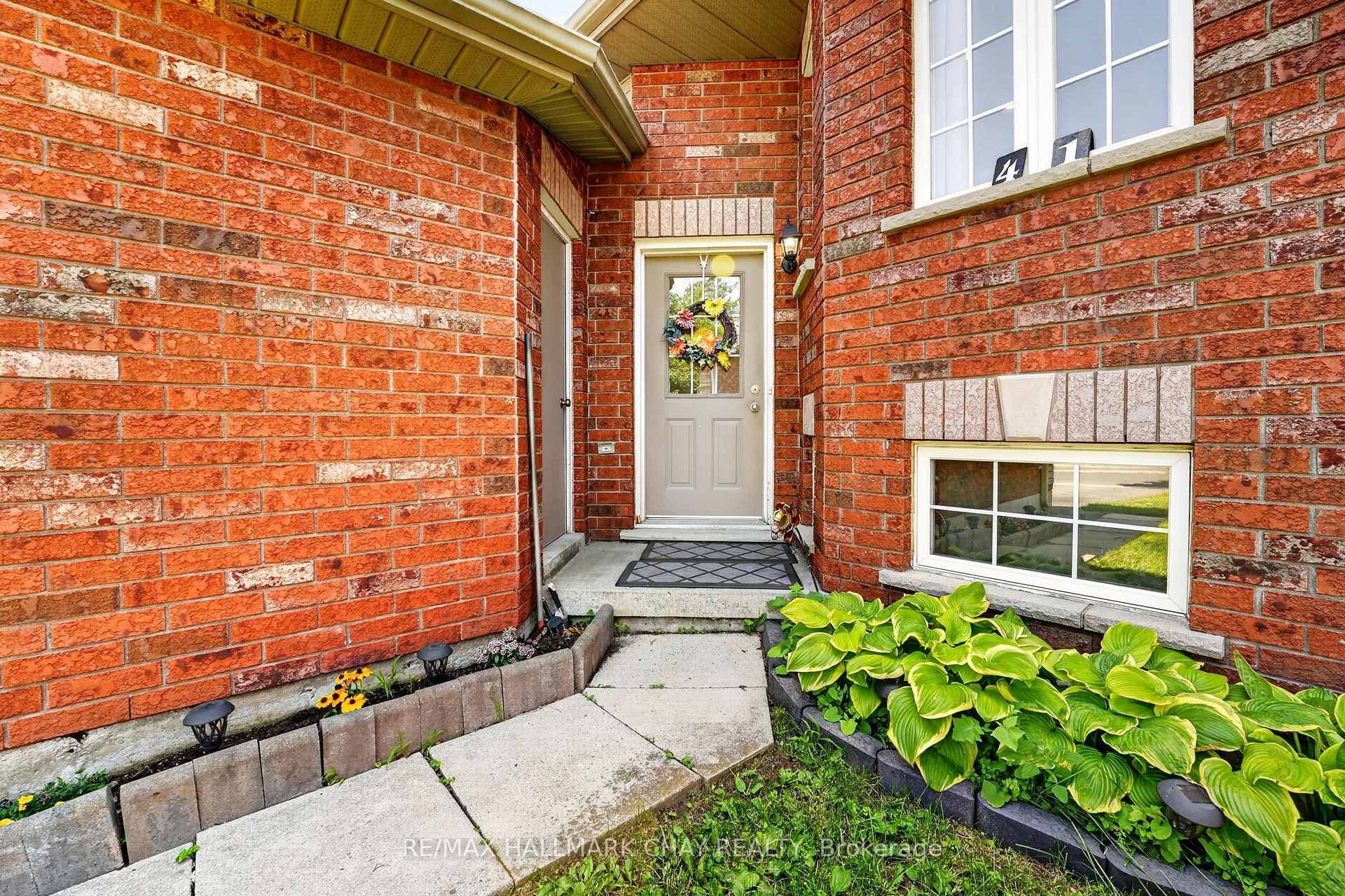 41 Hodgson Drive photo 3