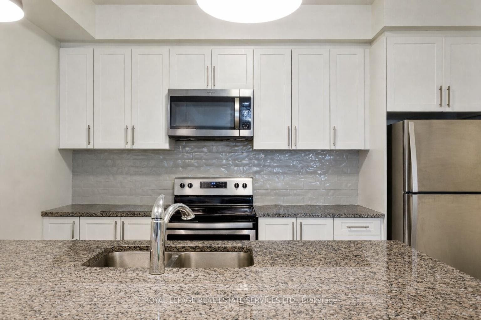 150 Oak Park Boulevard Unit 420 photo 8