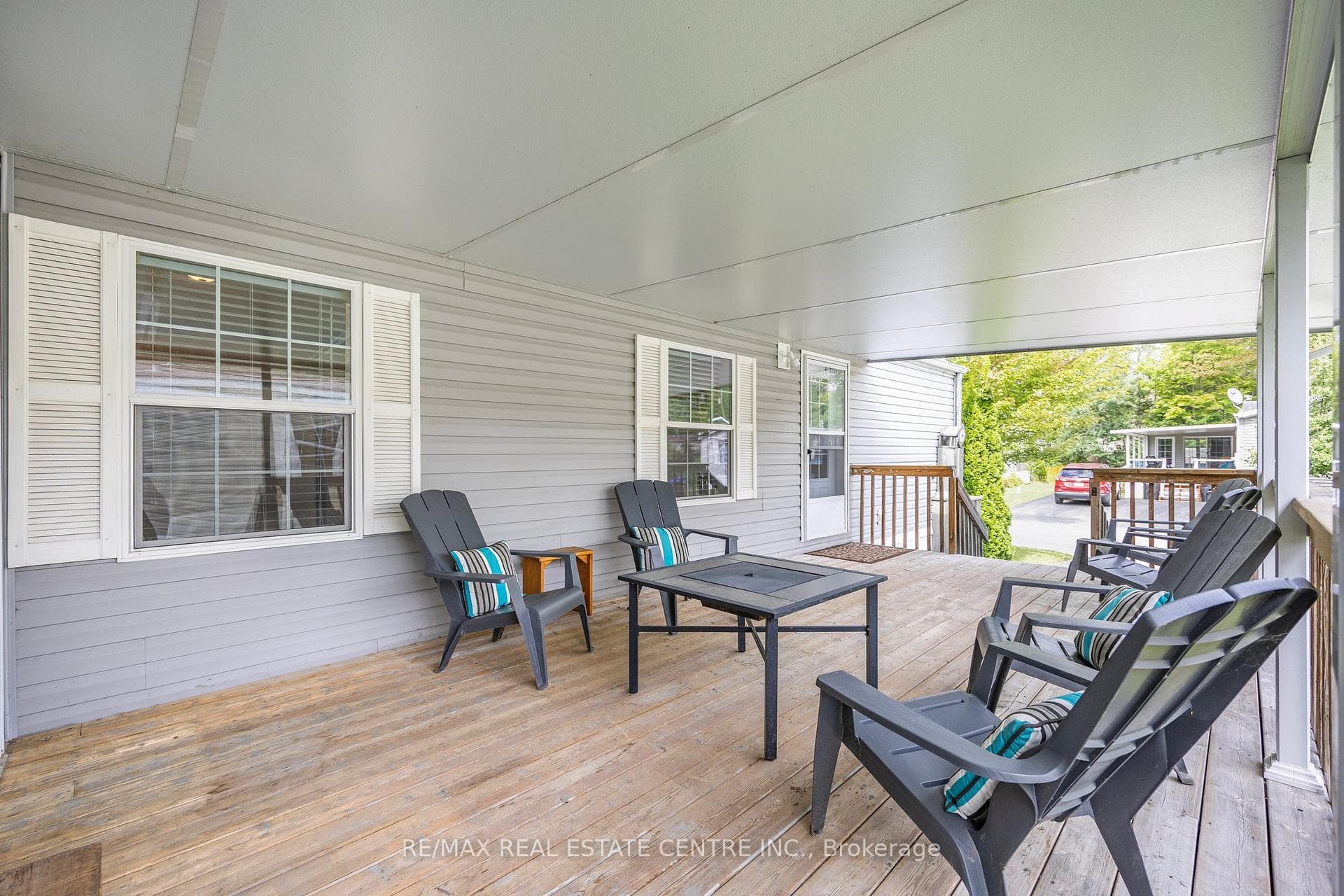 45 Georgian Glen Drive photo 26