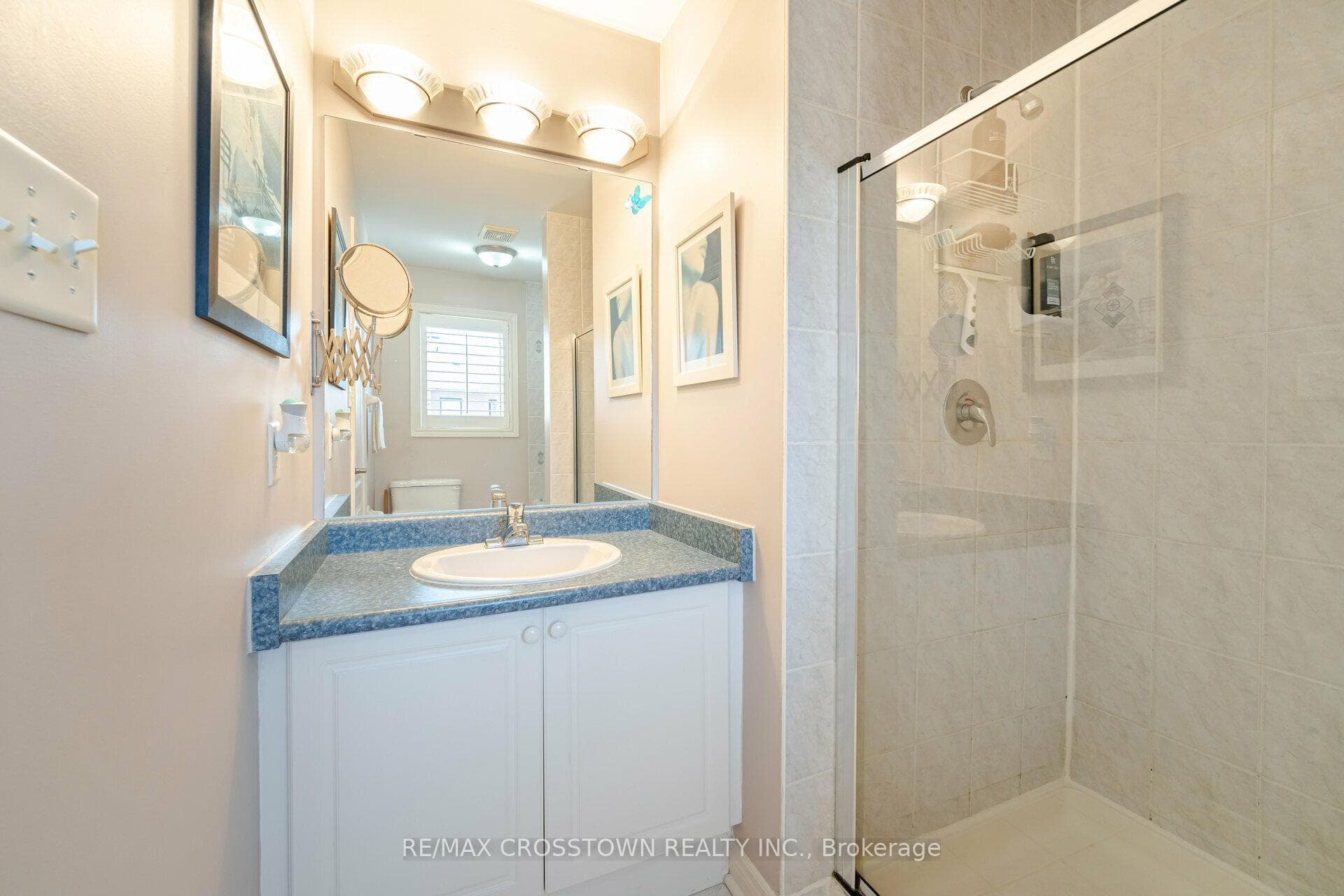 871 Fable Crescent photo 20