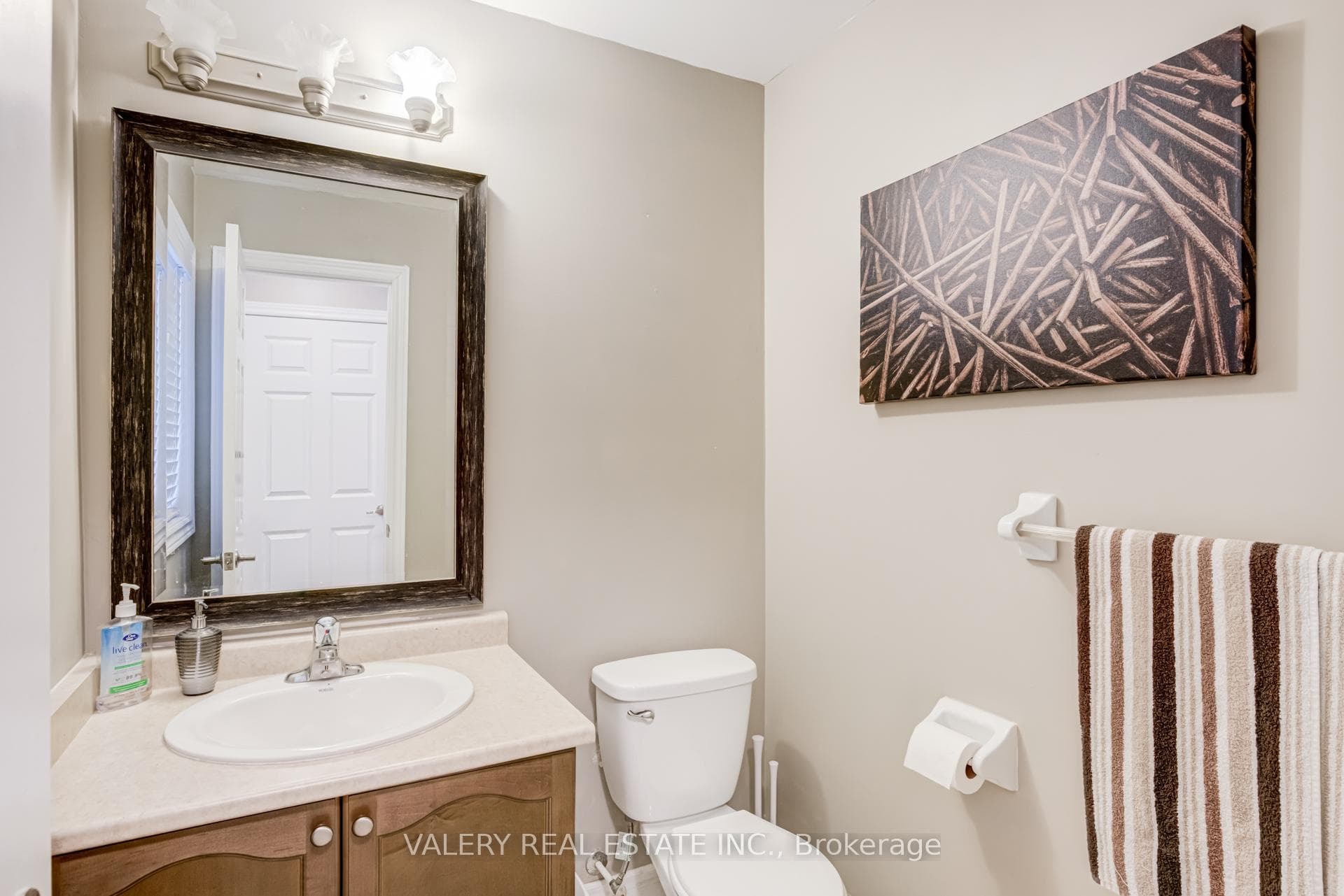 63 Bathgate Crescent photo 12