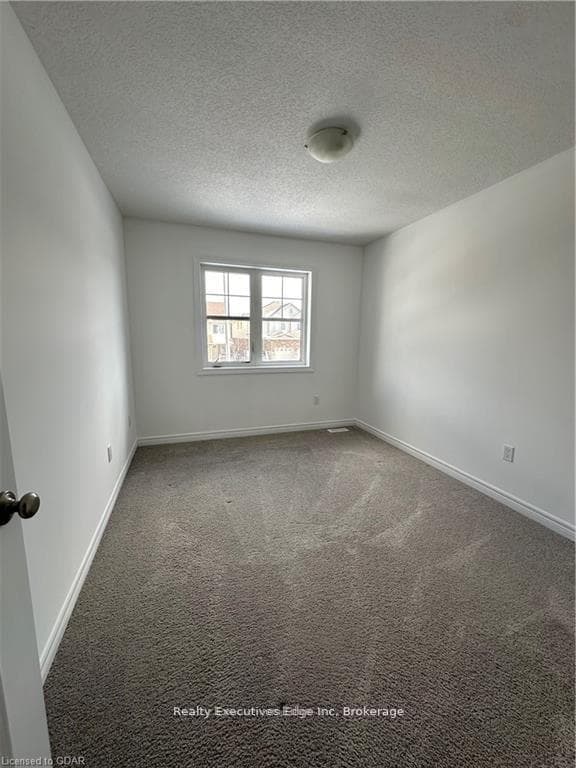 49 DALLAN Drive photo 8