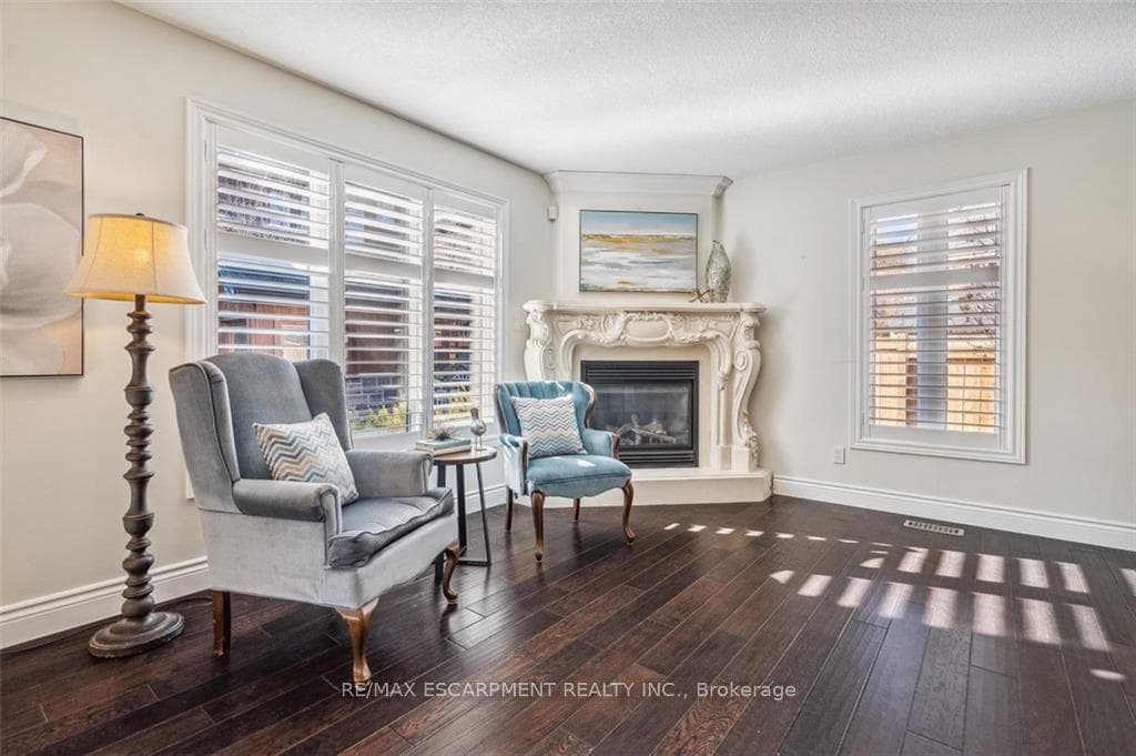 204 Dorchester Drive photo 11